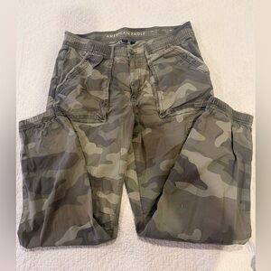 American Eagle Outfitters Women's Size 10 Camouflage pants